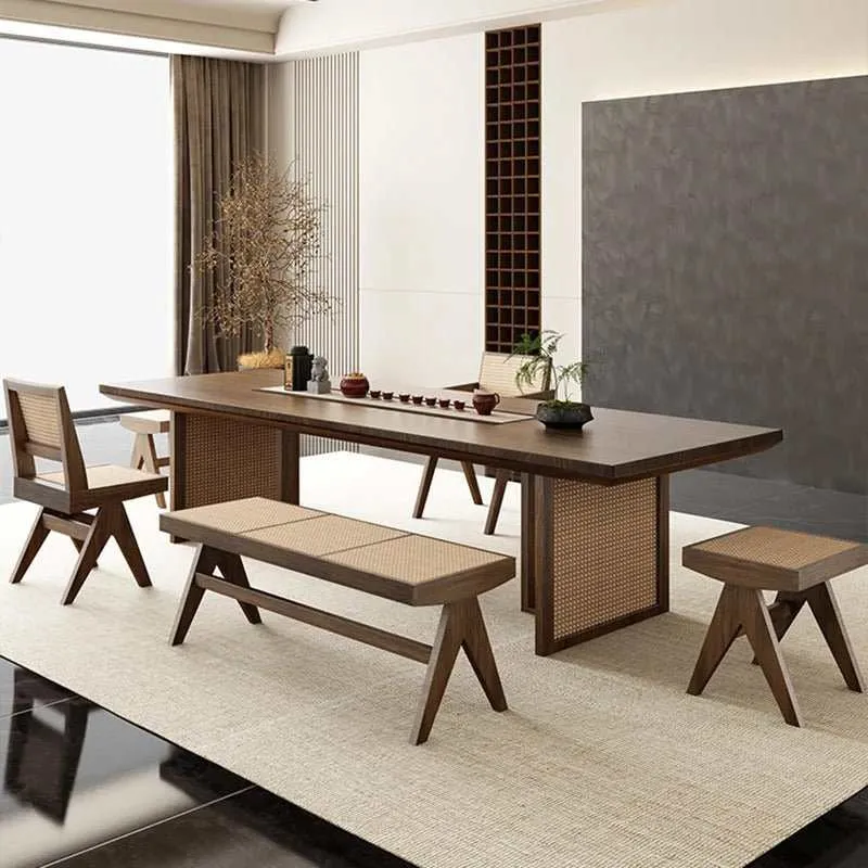 Alterum Dining Table