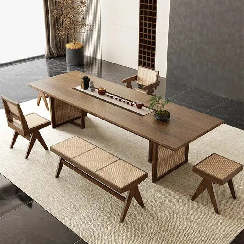 Alterum Dining Table