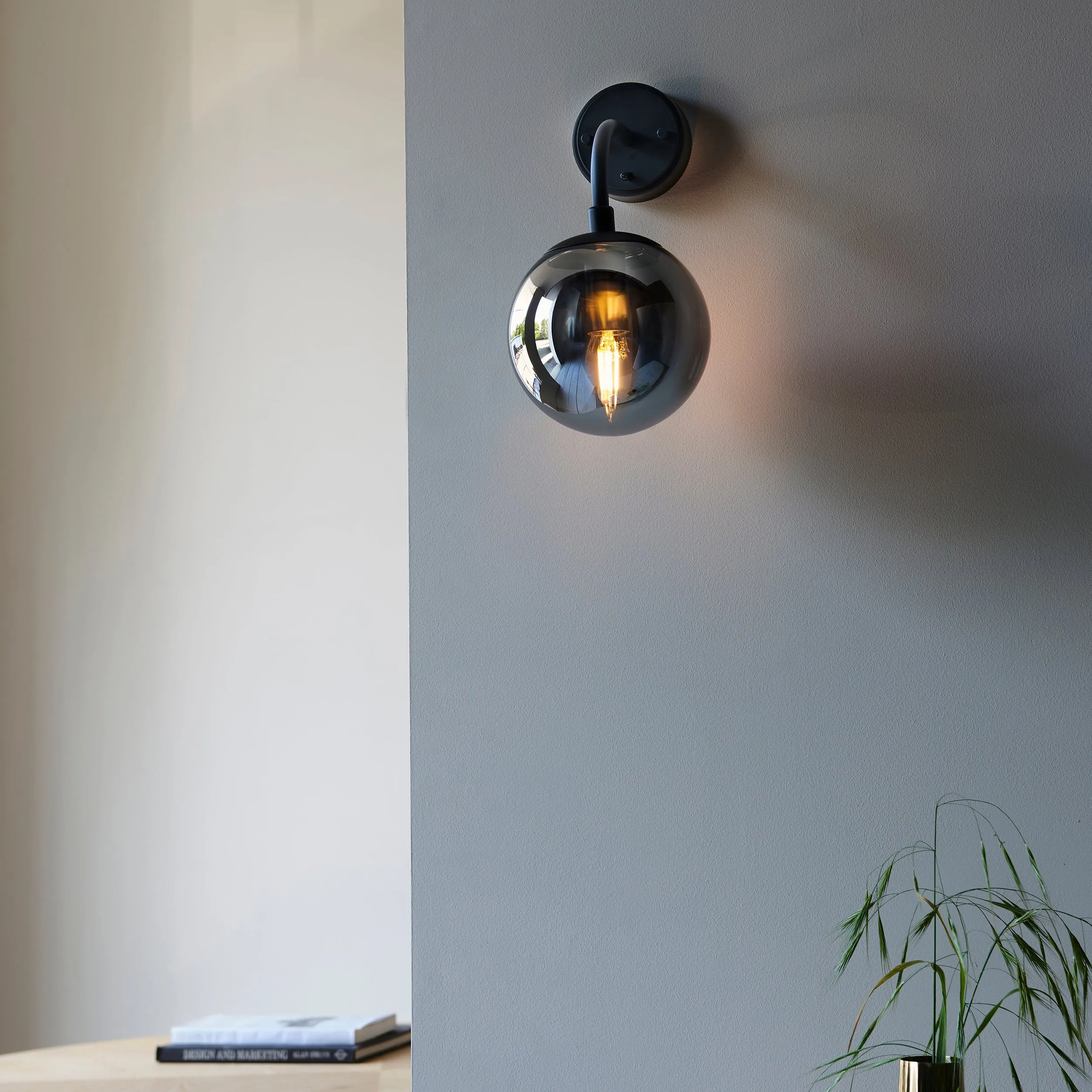 Amos Penthouse Wall Light Black