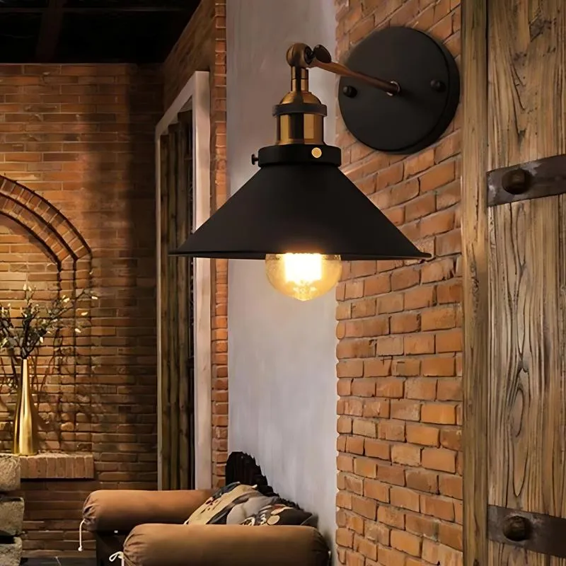 Ancien Wall Lamp