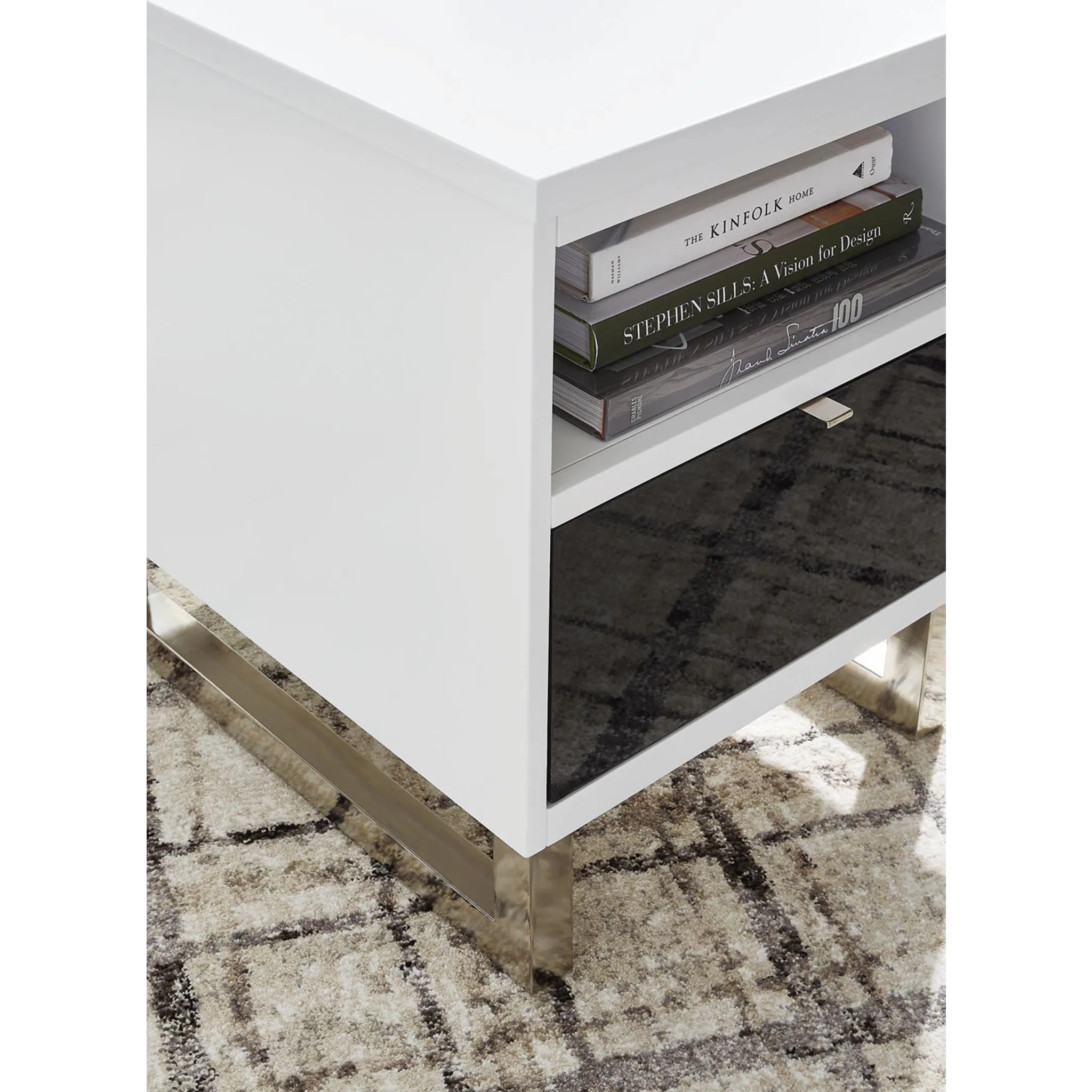 Gardoni Chairside End Table