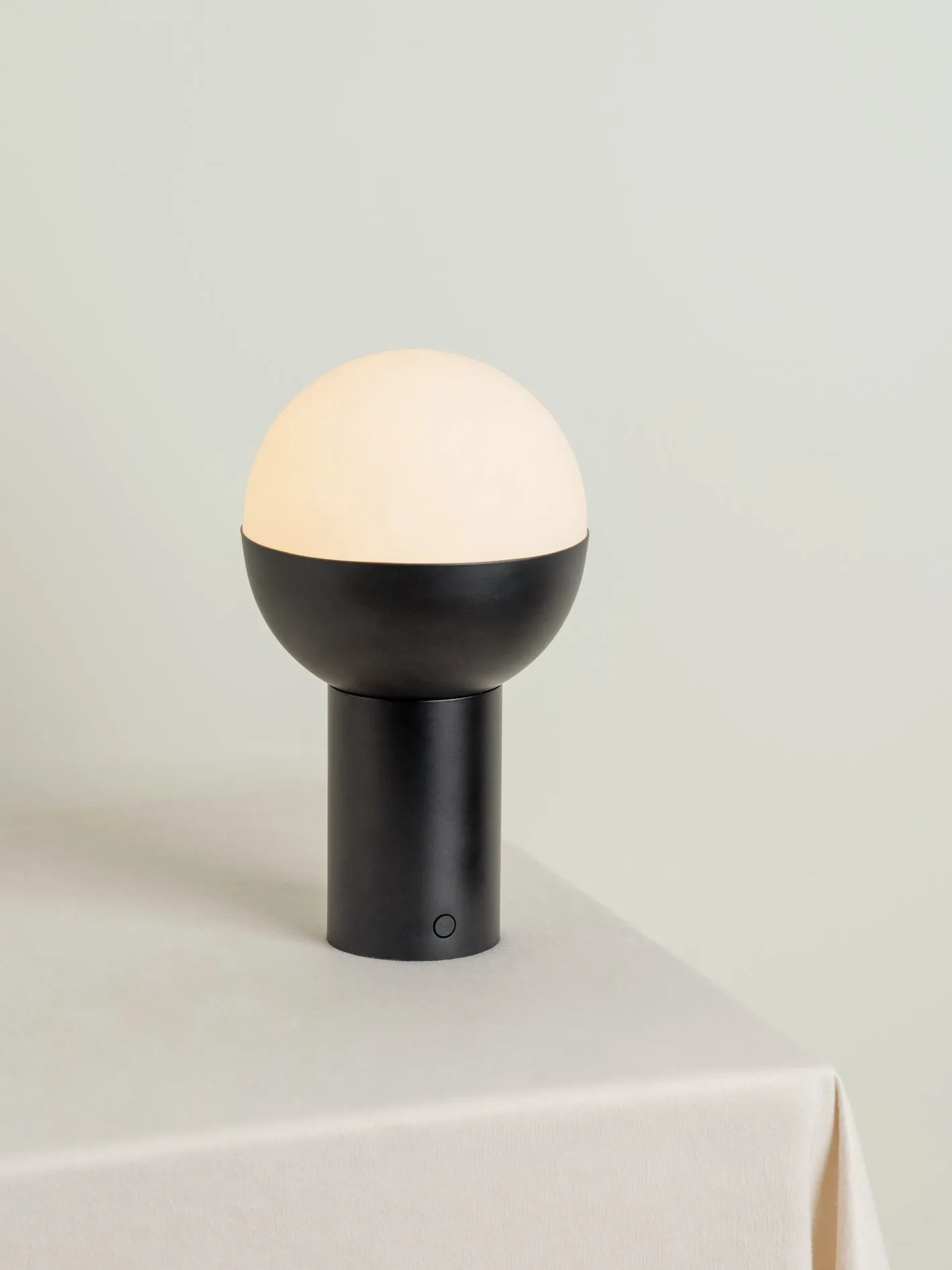 Roma - 1 light matt black and opal rechargeable table lamp