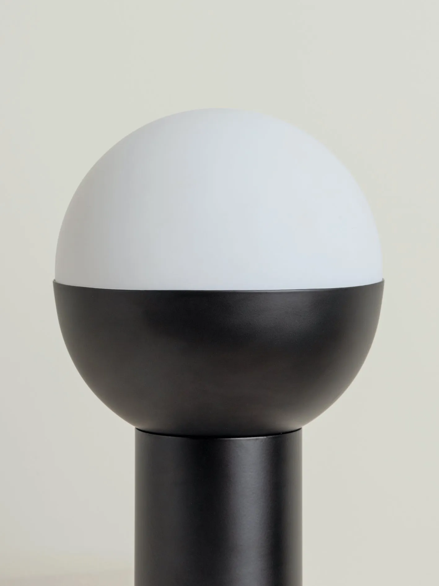 Roma - 1 light matt black and opal rechargeable table lamp