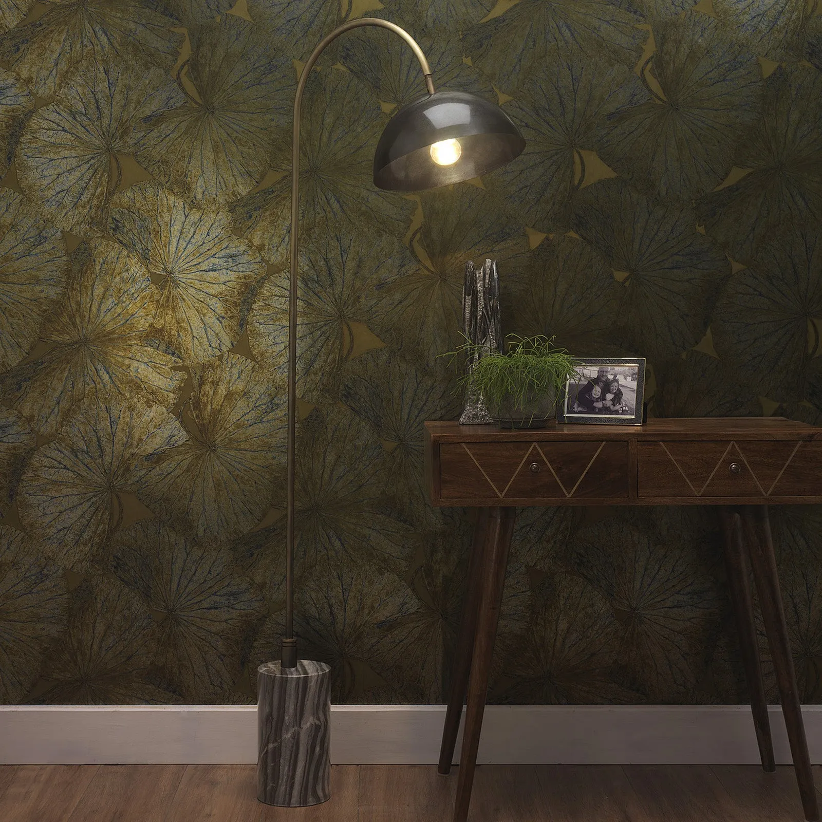 Rossen Floor Lamp