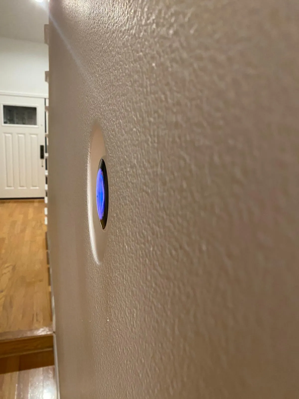 SLN-TSU-500 R1 Nest Universal Flush In-Wall Mount