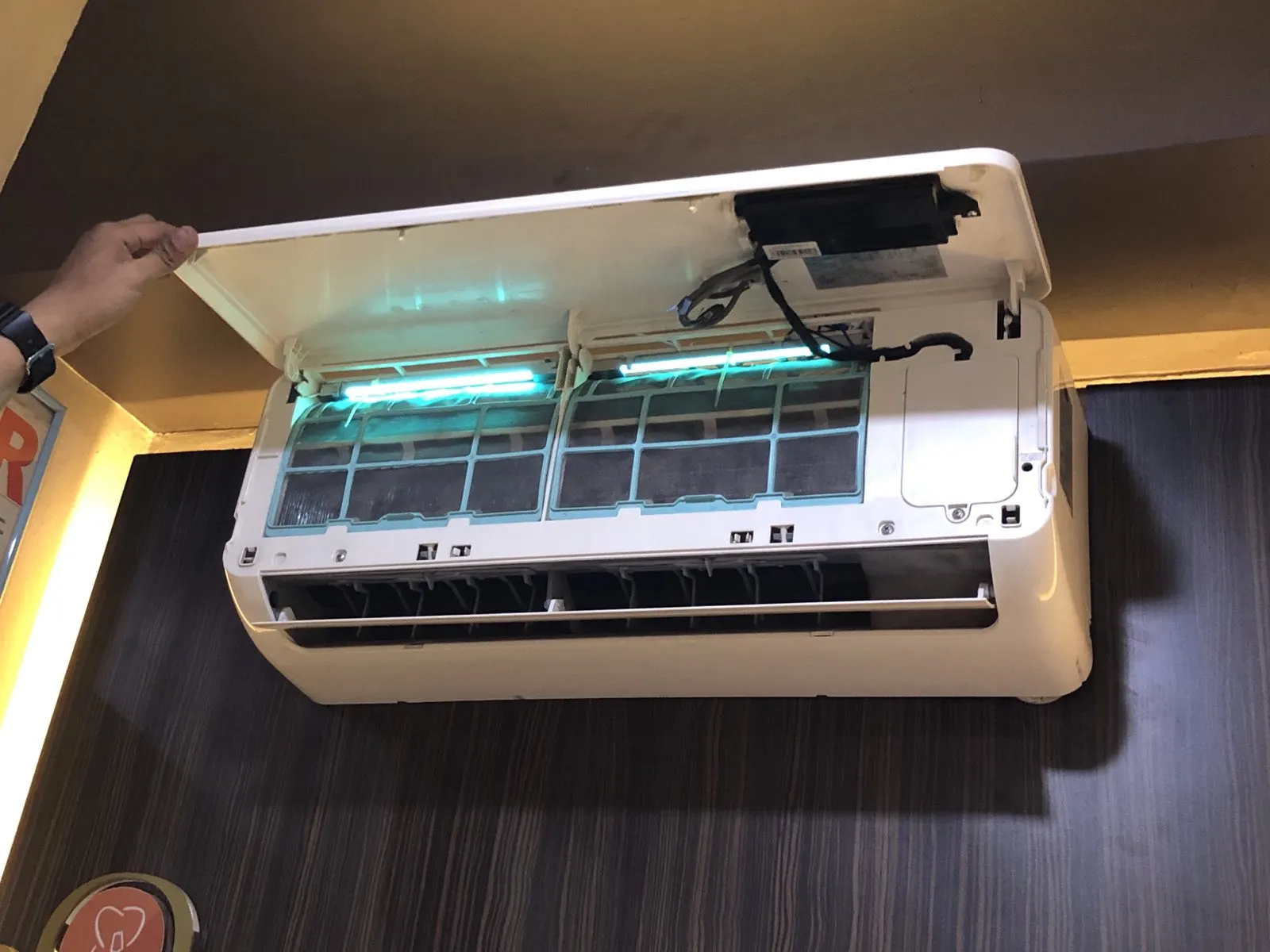 UV Care Aircon UV Sterilizer